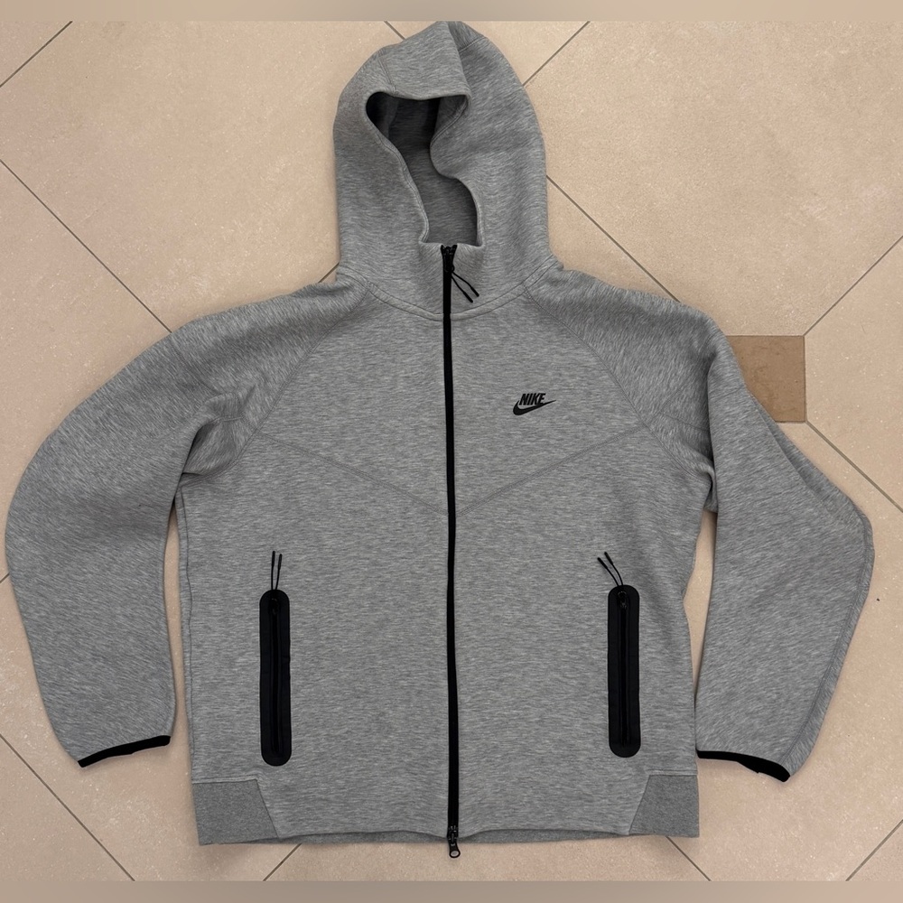 Nike Tech Fleece Windrunner - 
Men's Full-Zip Hoodie XL